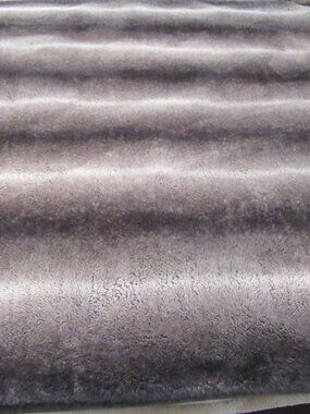 Mon Chateau Luxury Collection Kodiak Brown Faux Fur Throw Blanket 60" x 70" Nice